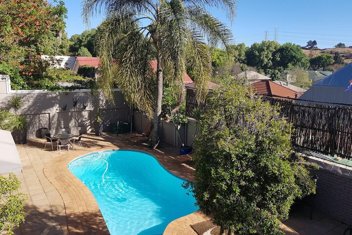 Hotel Pool