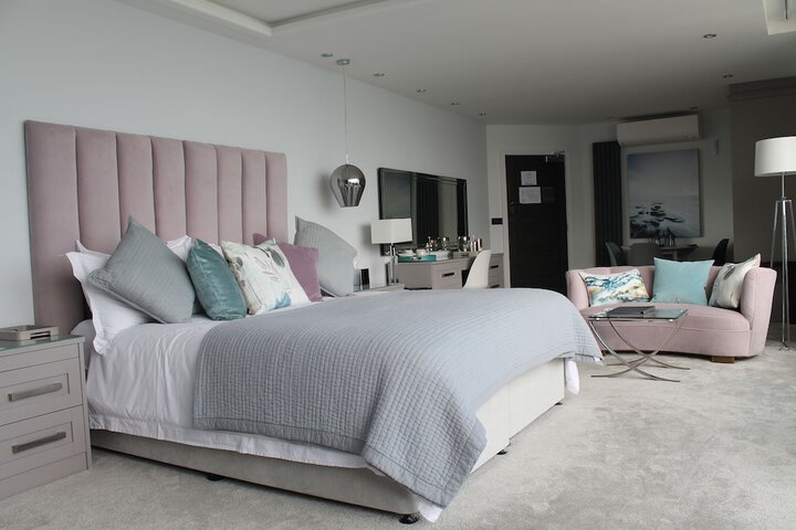 Room 20 of 96