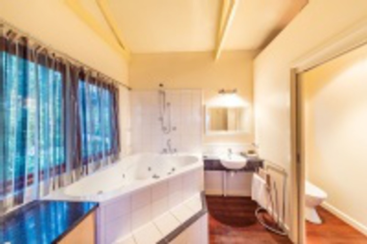 Room 270 of 540