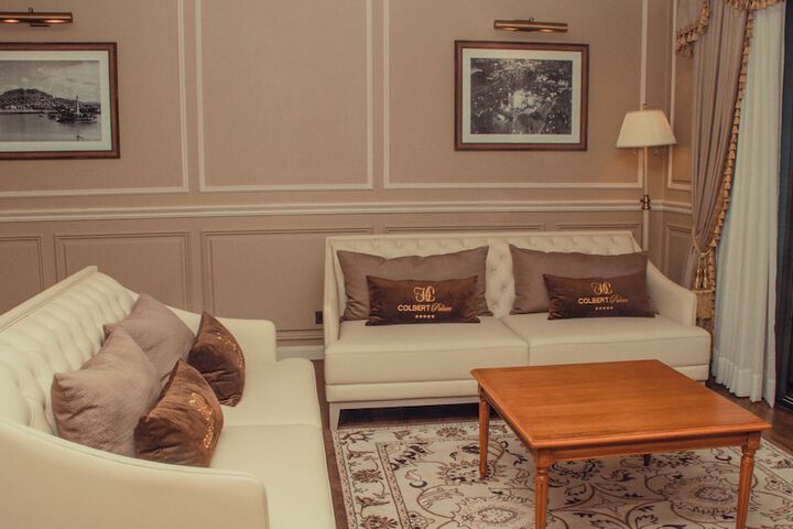 Room 92 of 198