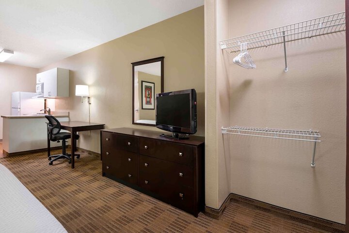 Studio 2 Double Beds (4 of 5)