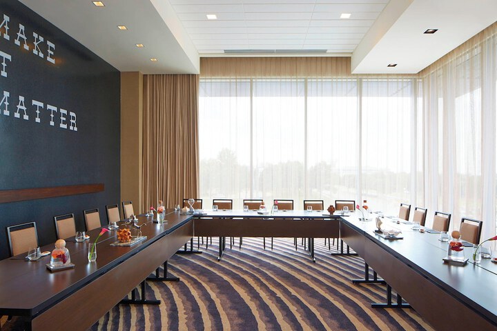 Meeting facility
