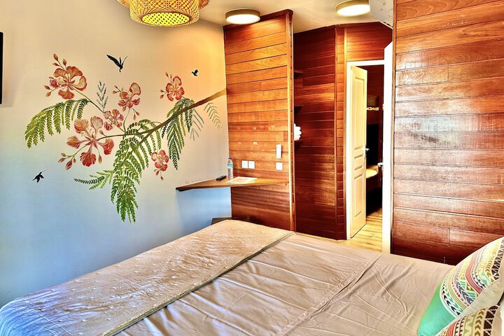 Room 8 of 62