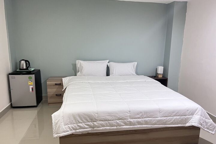 Room 14 of 29