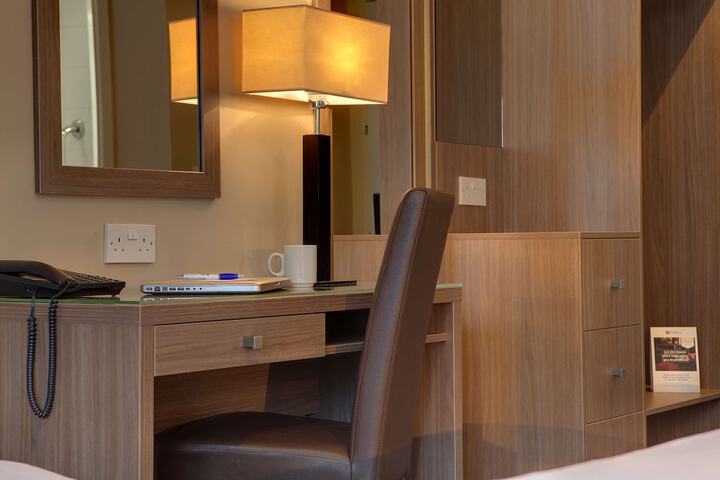 Room 15 of 29