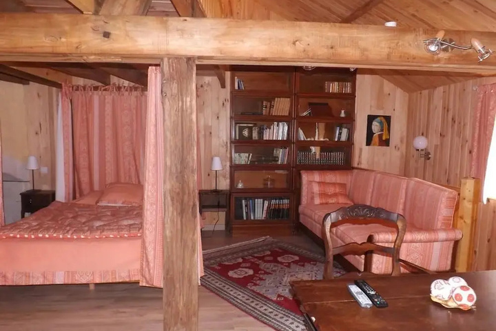 Room 2 of 13
