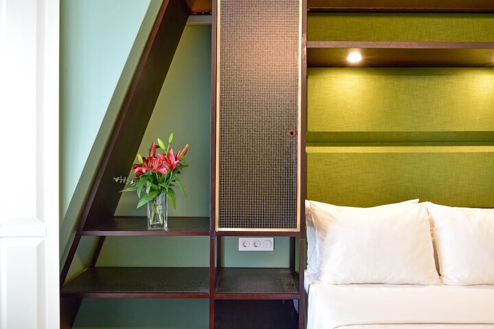 Room 10 of 47