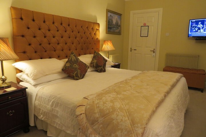 Room 7 of 36