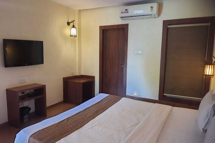 Room 6 of 78