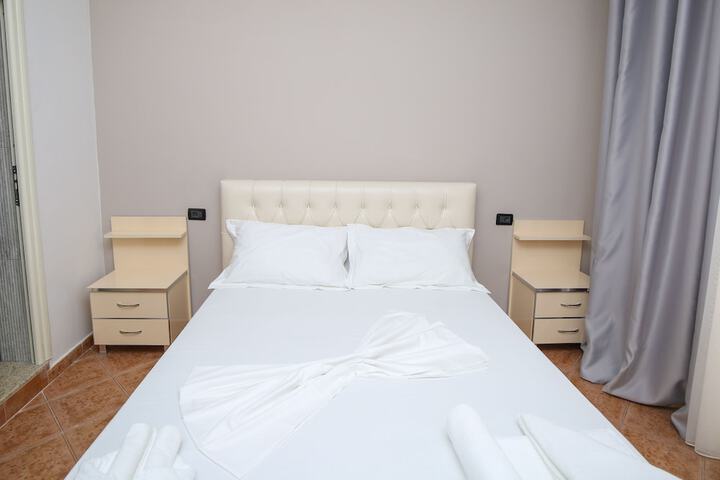 Room 8 of 51