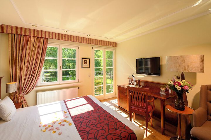 Room 38 of 107