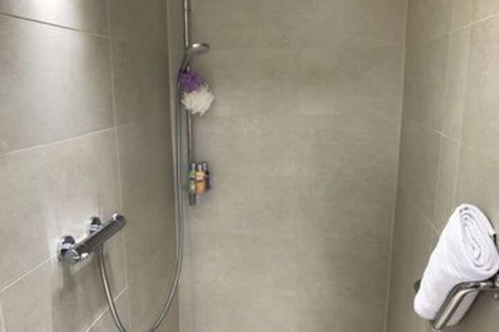 Room 7 of 20