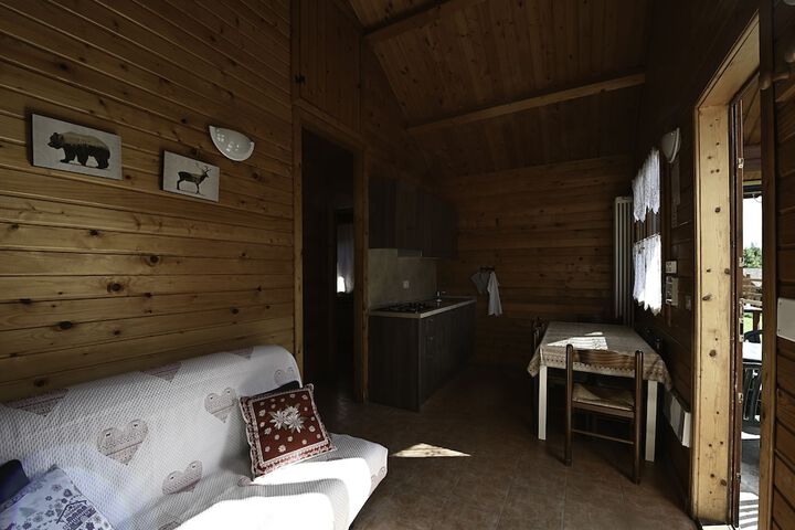 Room 5 of 19