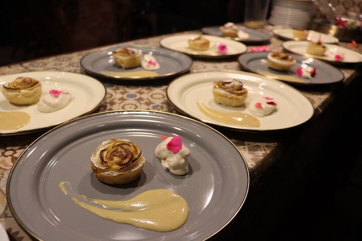 Dining 41 of 62