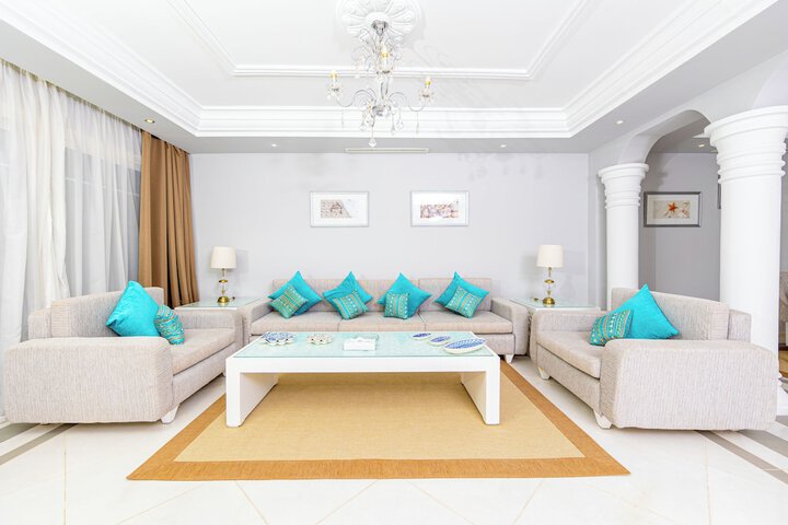 Room 12 of 42