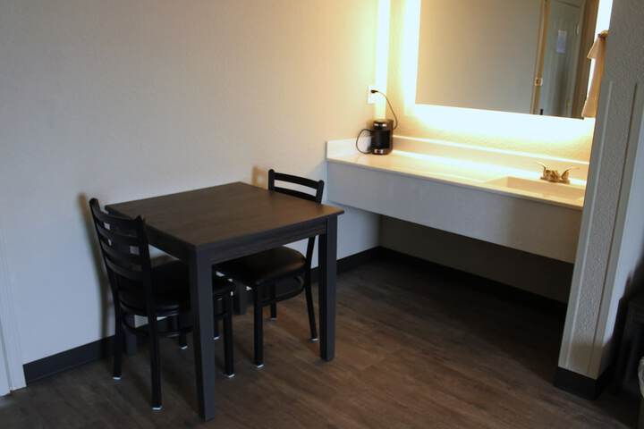 Room 5 of 36