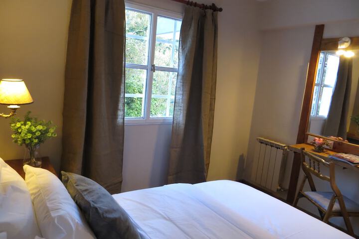 Room 12 of 79