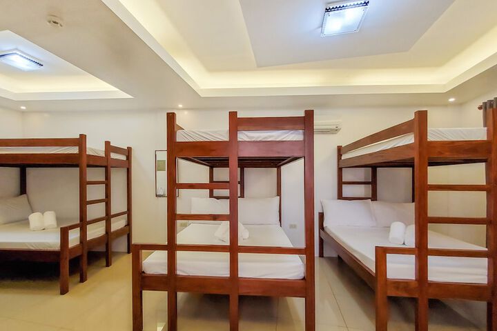 Room 8 of 55