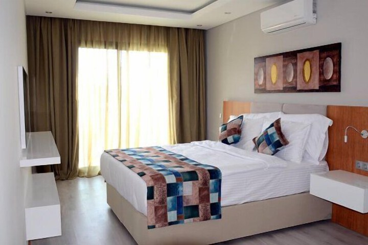 Room 2 of 13
