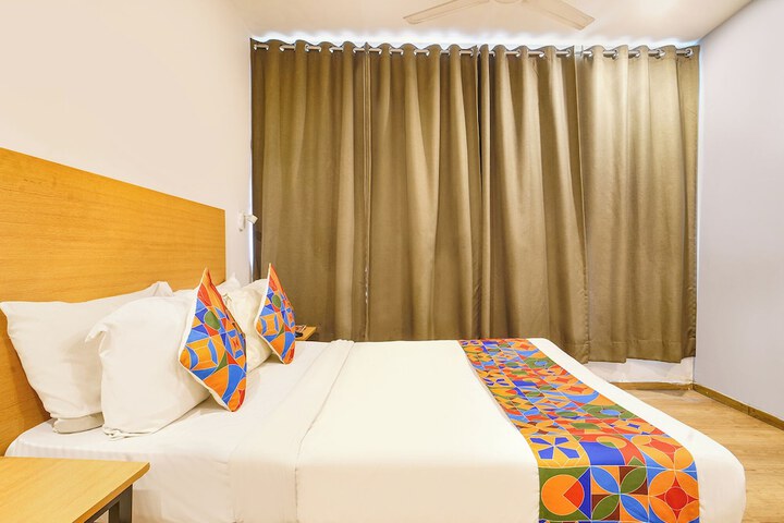 Room 19 of 28