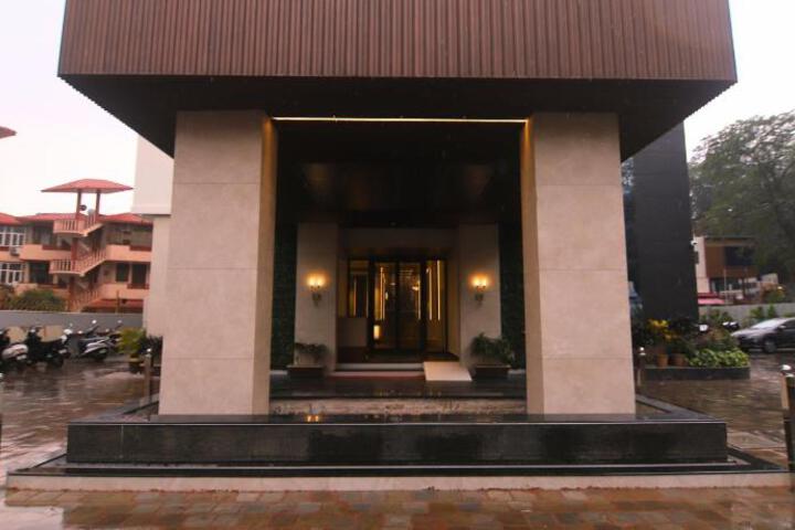 Hotel Exterior