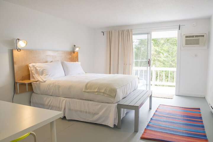 Room 6 of 26