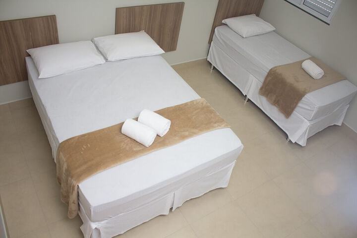 Room 6 of 16