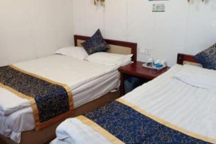 Room 6 of 7