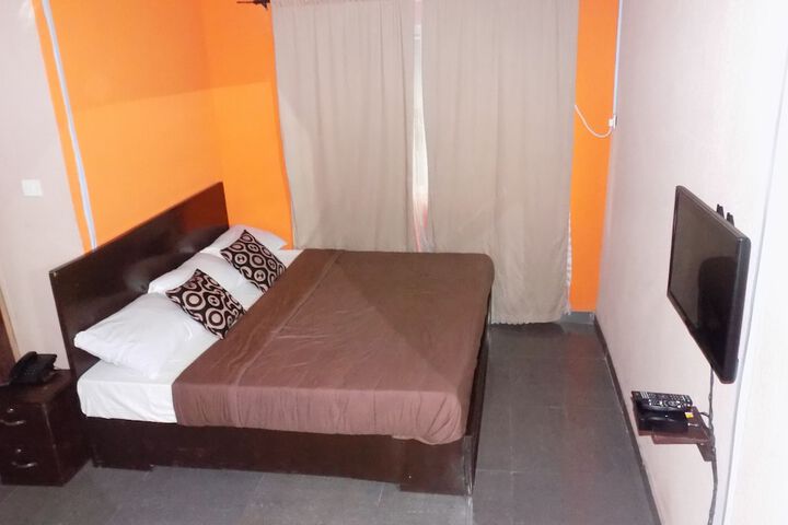Room 7 of 46