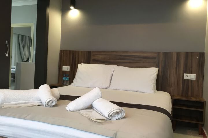 Room 10 of 10