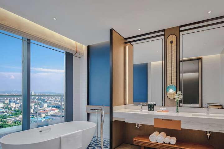 Room 26 of 118