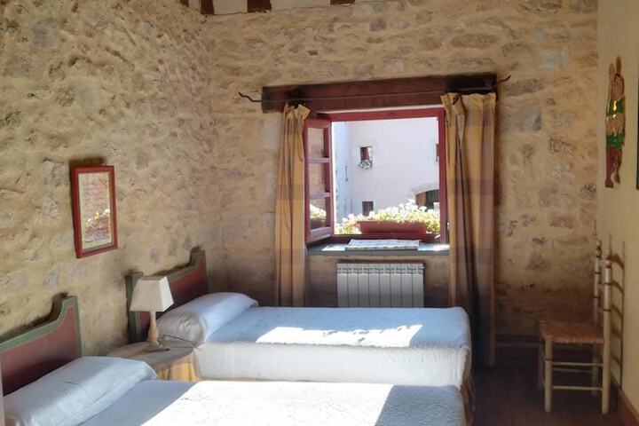 Room 4 of 45