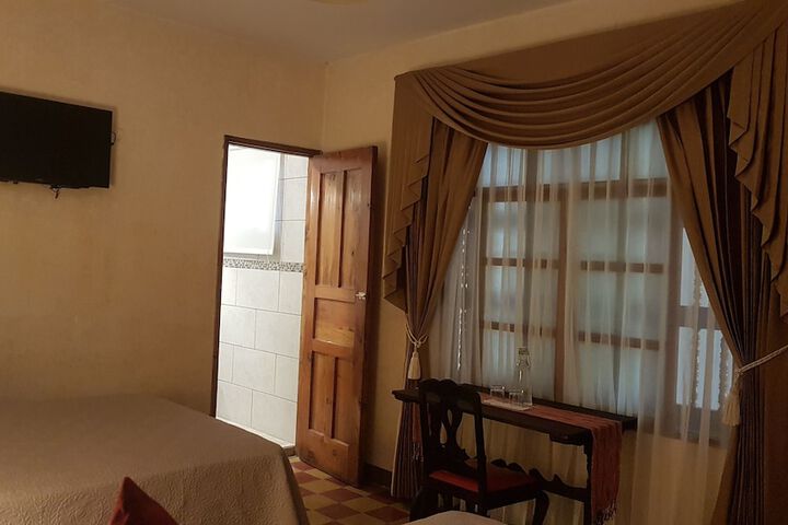 Room 11 of 37