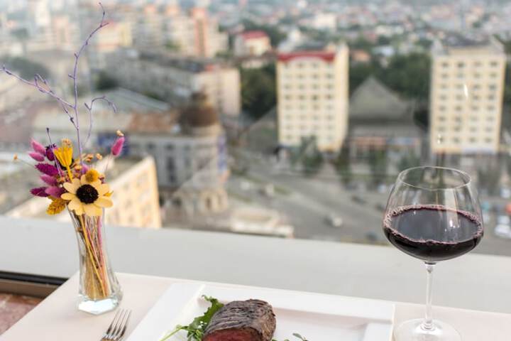 Dining 52 of 75