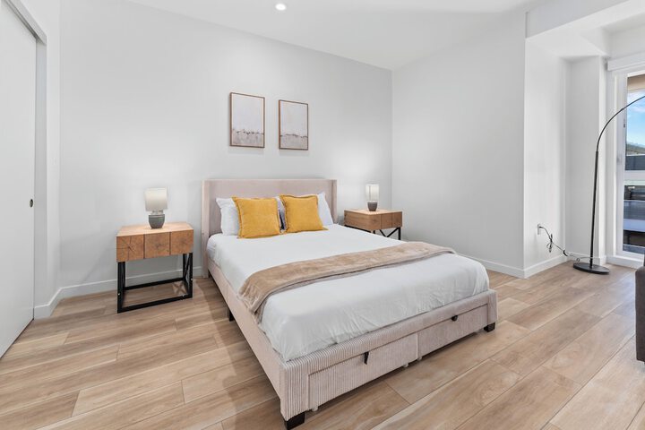 Room 1 of 25