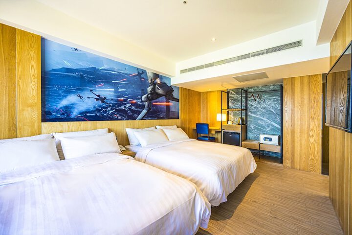 Room 3 of 95