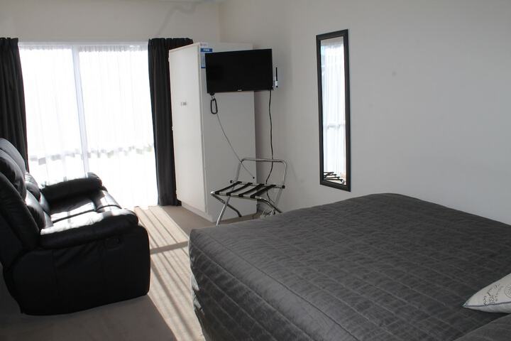Room 5 of 51