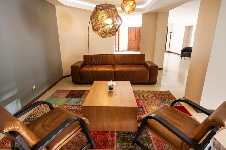 Guest Lobby