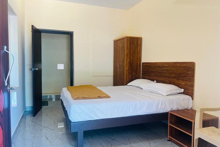 Hotel 5 of 11
