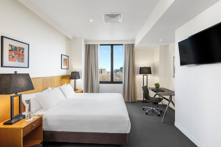 Room 20 of 38
