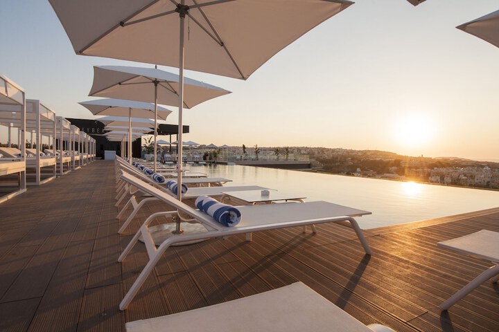 Sundeck 249 of 267