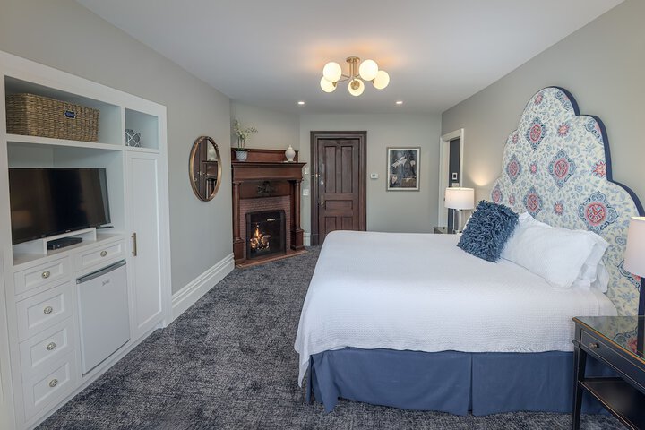 Room 7 of 42
