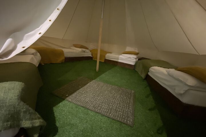 Room 16 of 83