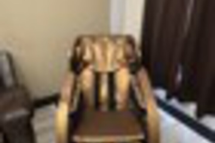 Room 83 of 165