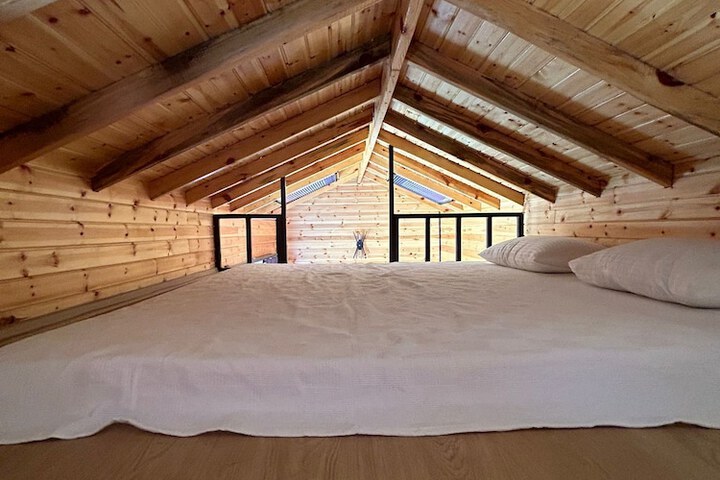 Room 10 of 23