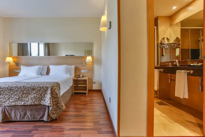 Room 14 of 45