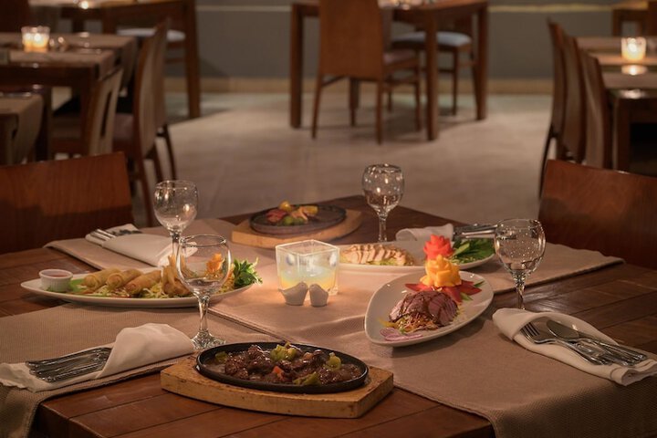 Dining 107 of 156