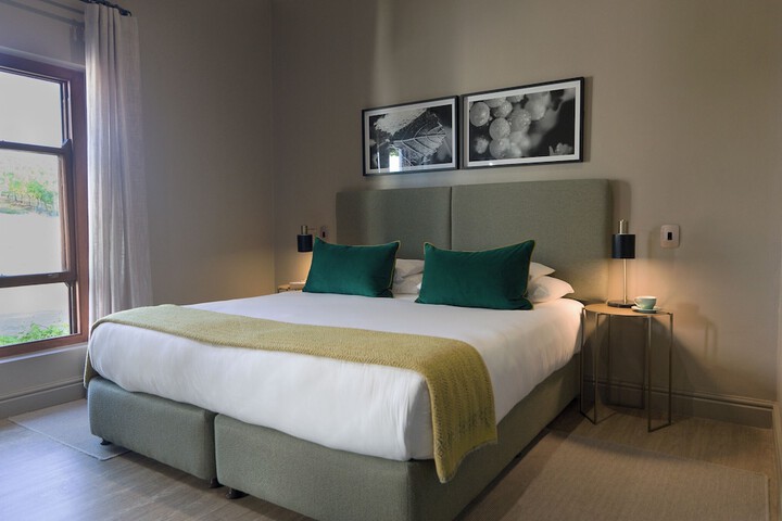 Room 10 of 40