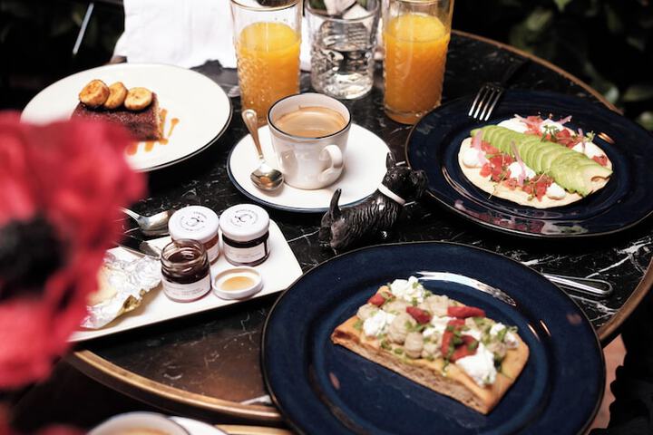 Breakfast/Coffee Service 51 of 63