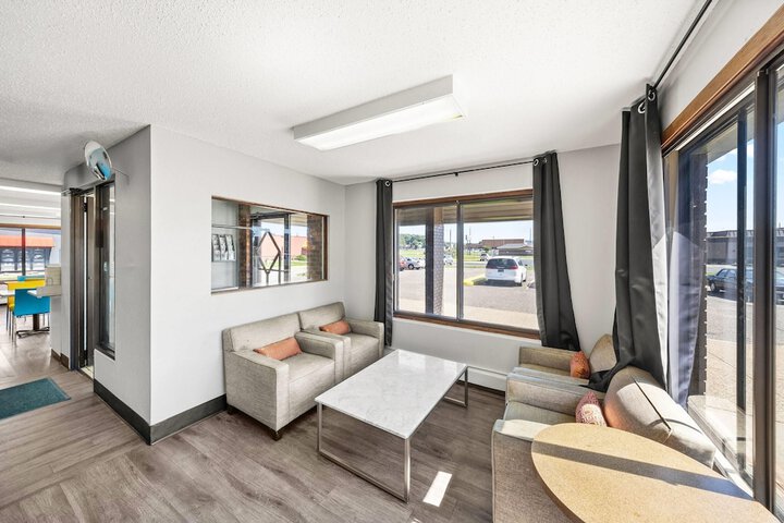 Hotel Interior 5 of 38